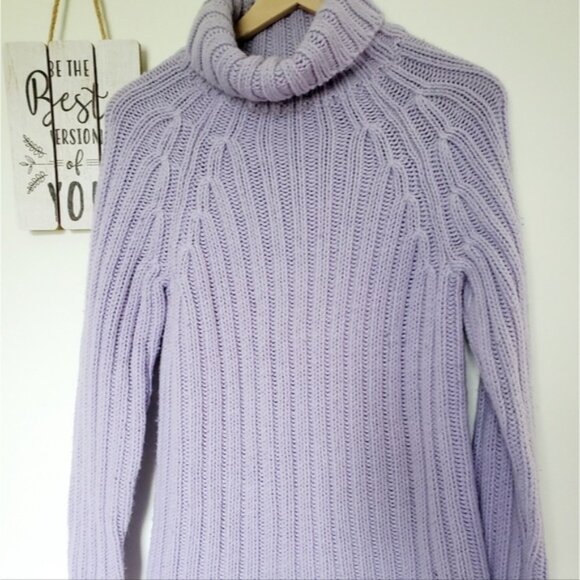 Express Lilac Turtleneck Pullover Sweater Size Large - Picture 2 of 9